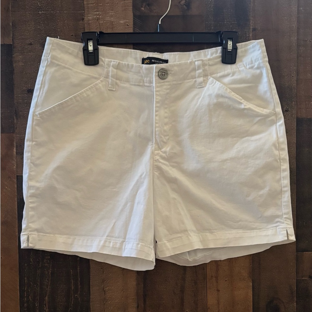 Women’s Sz 12 Lee Mid-rise White Cotton Casual Shorts